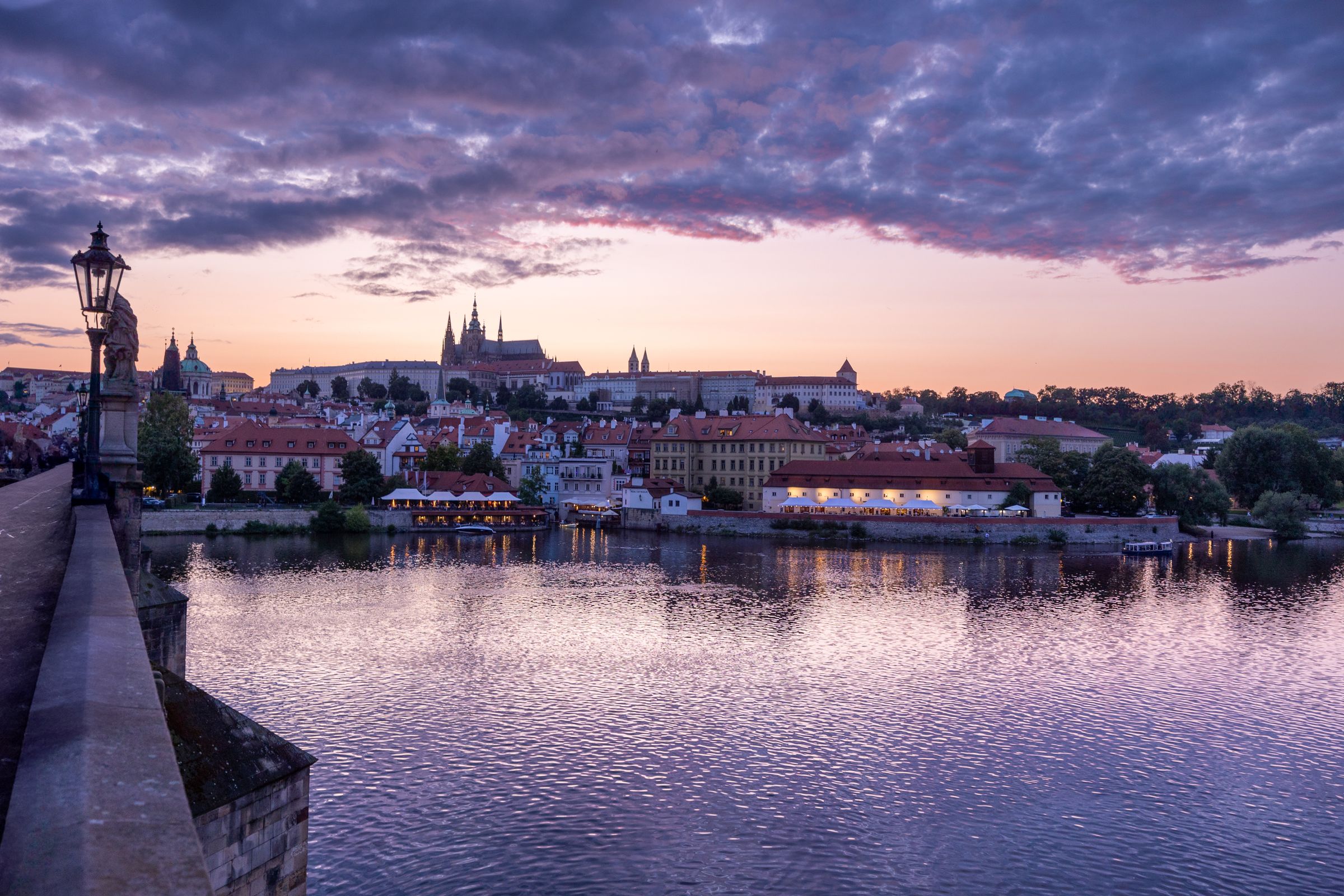 Praha naplno