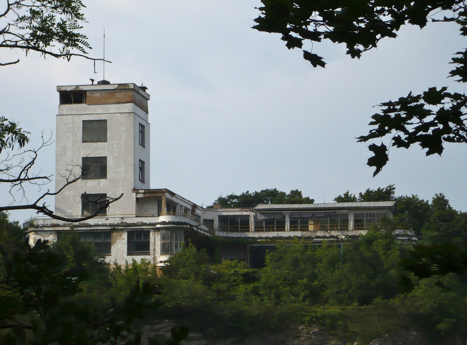 Modern southern view of the original Barrandov Terraces complex on the cliff.