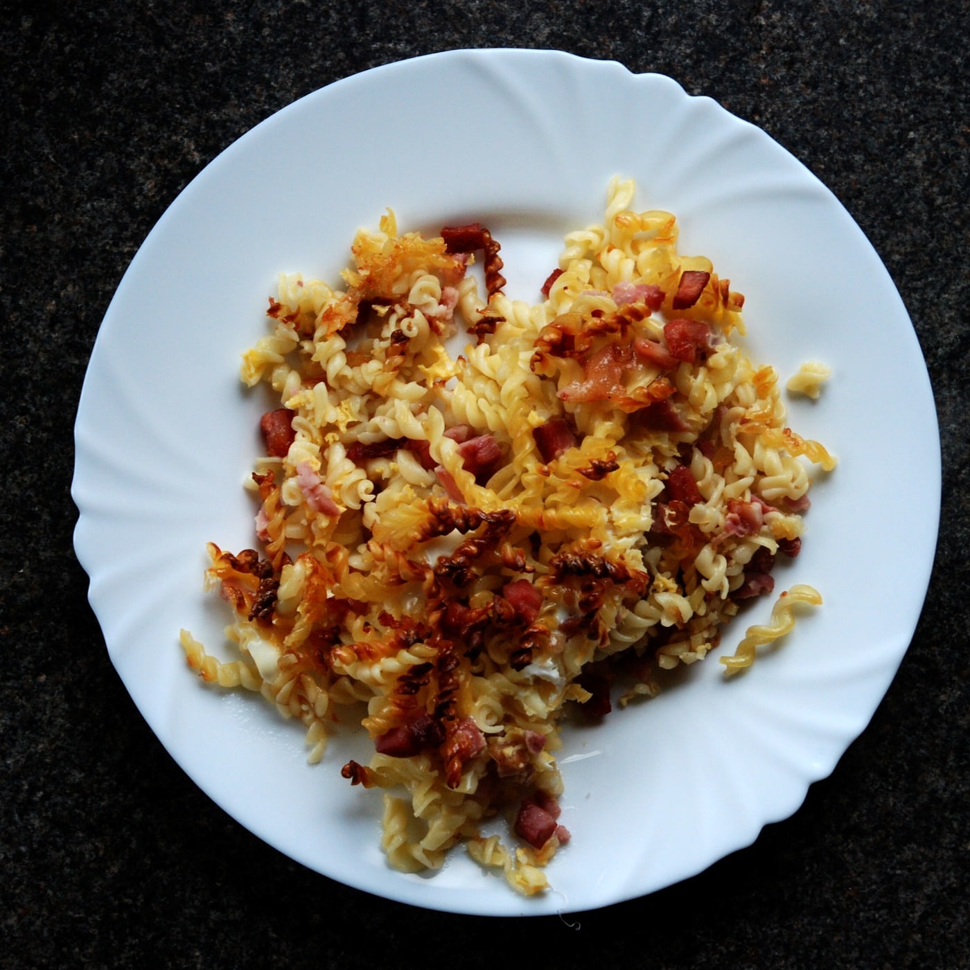 Finished Czech šunkofleky pasta-and-smoked-meat bake.