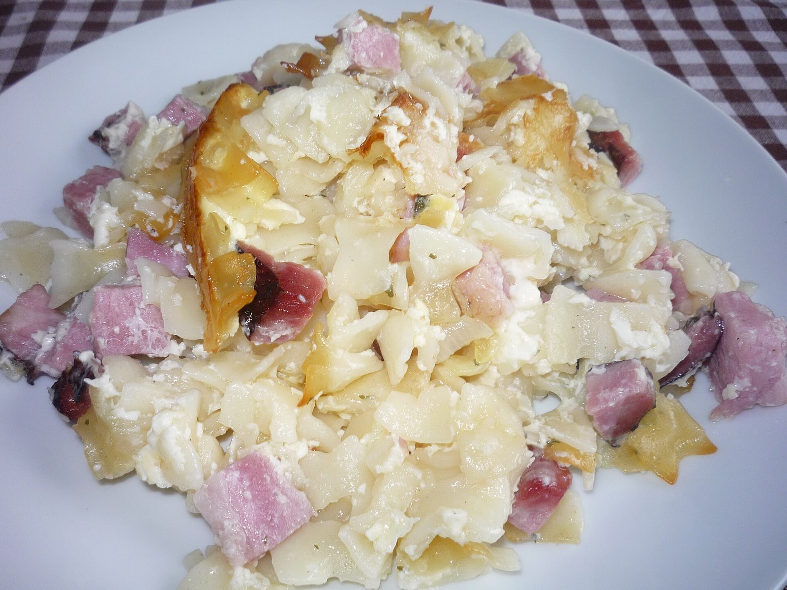 Single plated portion of baked šunkofleky.