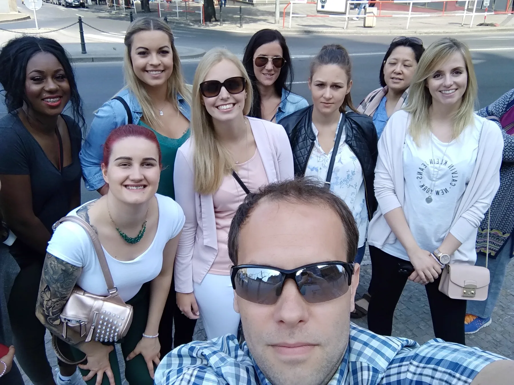 Guide with guests